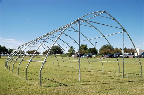 30' round metal hoop house